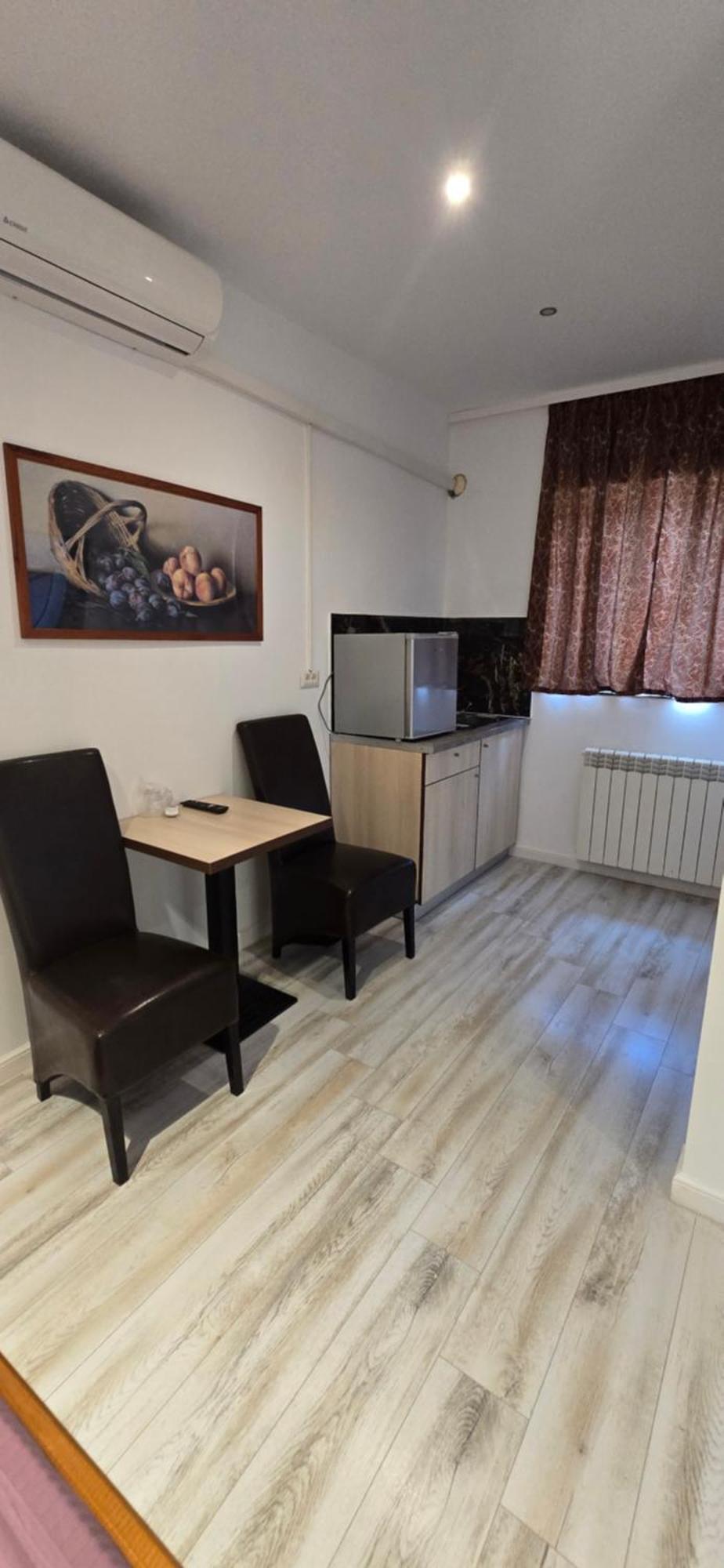 Wow Cazare Cîmpineanca Buitenkant foto
